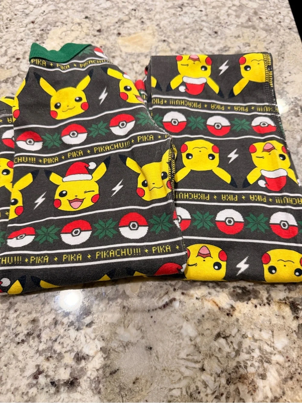 Hannah Andersson Pokémon Pikachu Christmas Pajamas Size 5 Holiday Organic Cotton